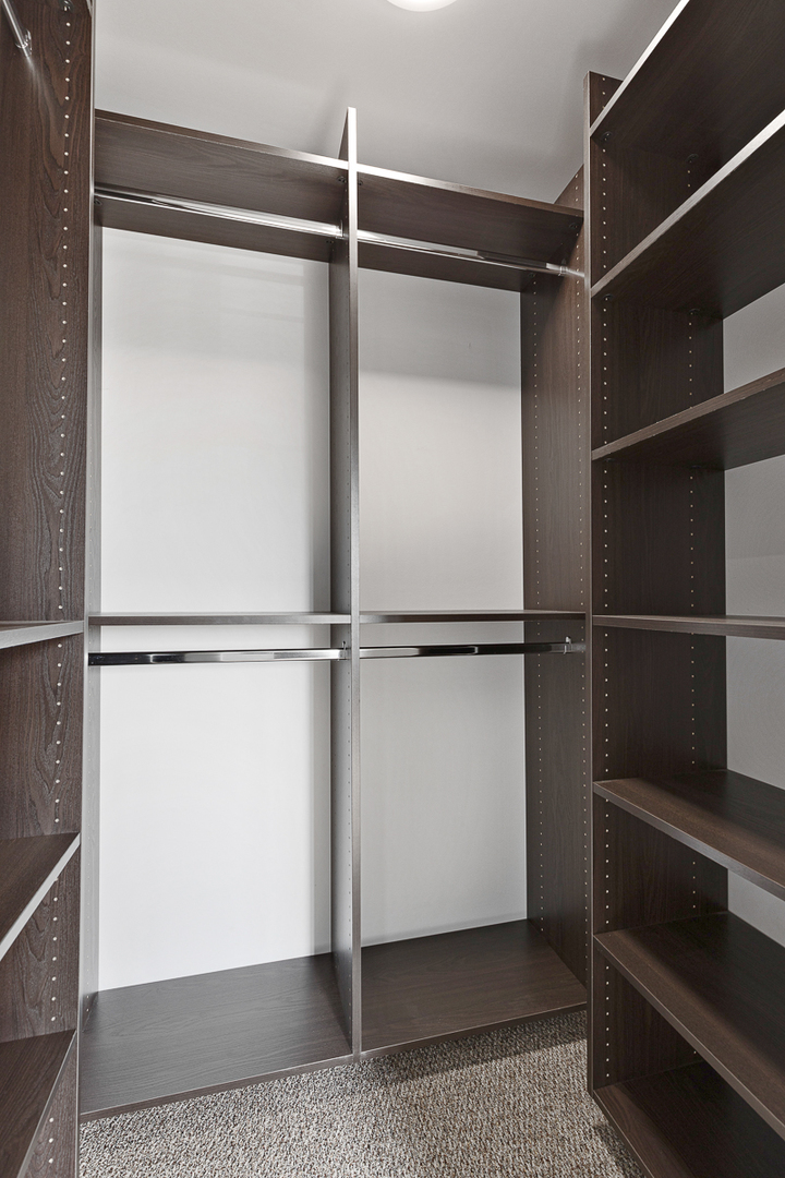 722 Hanbury Drive Des Plaines, IL 60016 - Photo 19 of 25