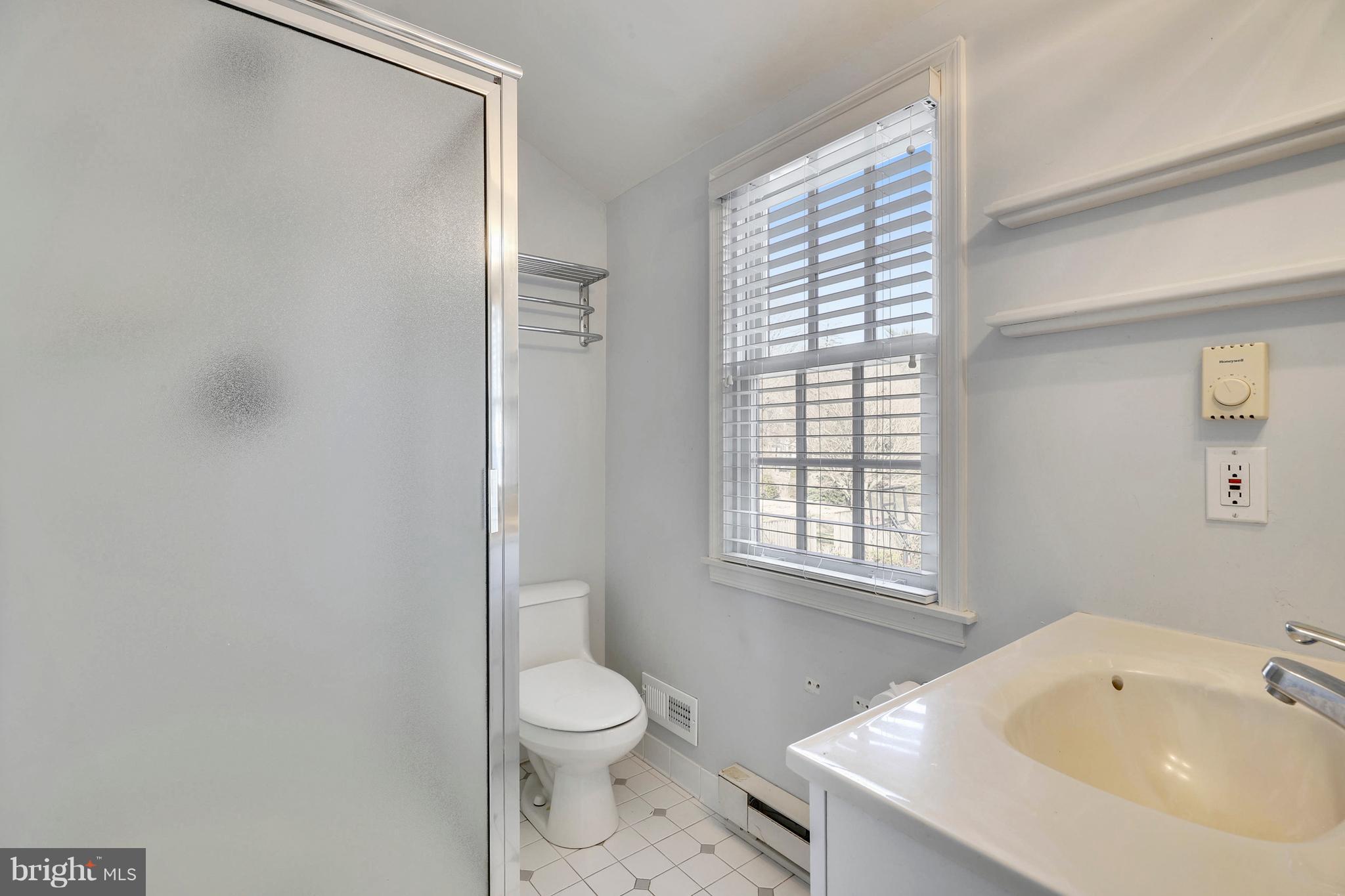 13 Linstead Road Severna Park, MD 21146 - Photo 25 of 30 Bath