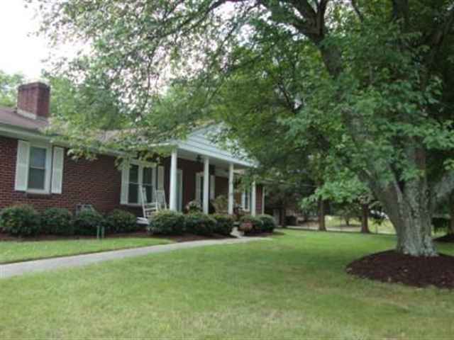 4804 Edwards Road Taylors, SC 29687 - Photo 2 of 23 Gallery Image 2