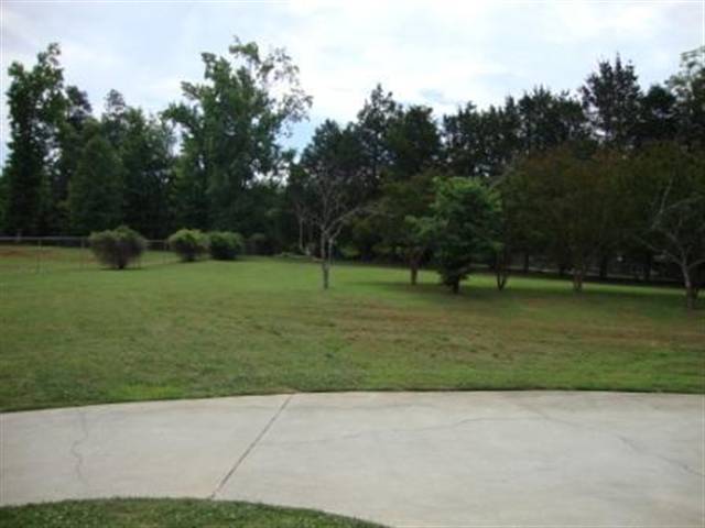4804 Edwards Road Taylors, SC 29687 - Photo 18 of 23 Gallery Image 18