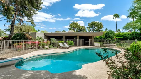 $2,750,000 | 9829 North 49th Place, Paradise Valley, AZ 85253
