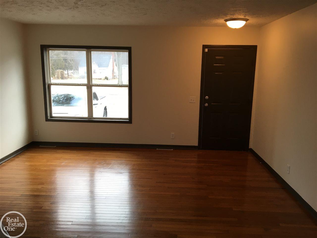 2711 Michigan Road Port Huron, MI 48060 - Photo 18 of 31