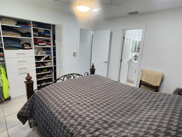 $2,300 | 6013 10th Avenue North, Unit 208, Greenacres, FL 33463