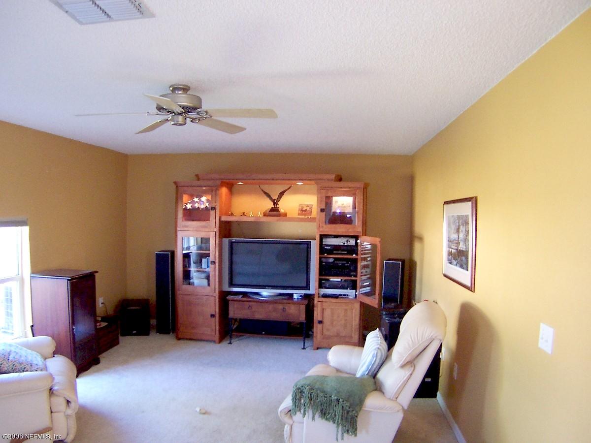 129 Reeding Ridge Drive East Jacksonville, FL 32225 - Photo 3 of 12 Family Room