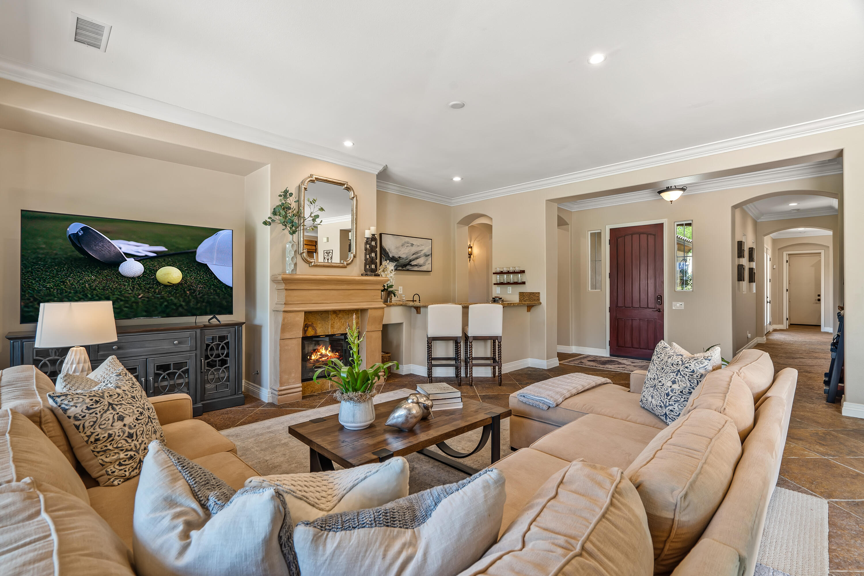 56925 Mountain View La Quinta, CA 92253 - Photo 14 of 57 Greatroom towards entrance