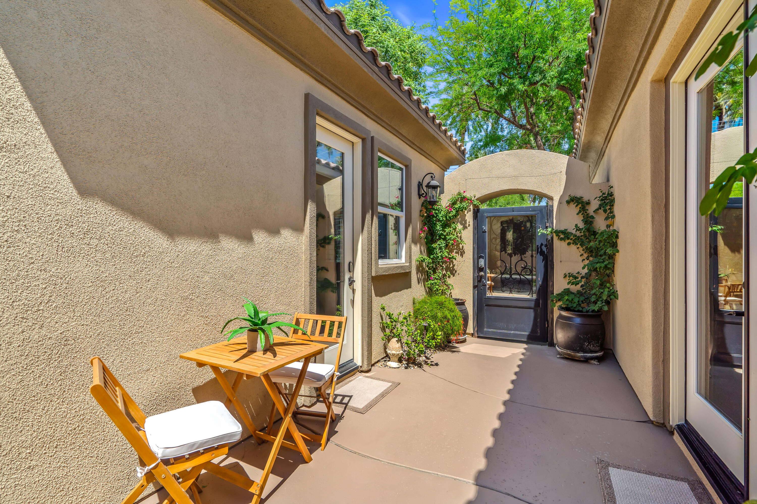 56925 Mountain View La Quinta, CA 92253 - Photo 34 of 57 Courtyard to casita