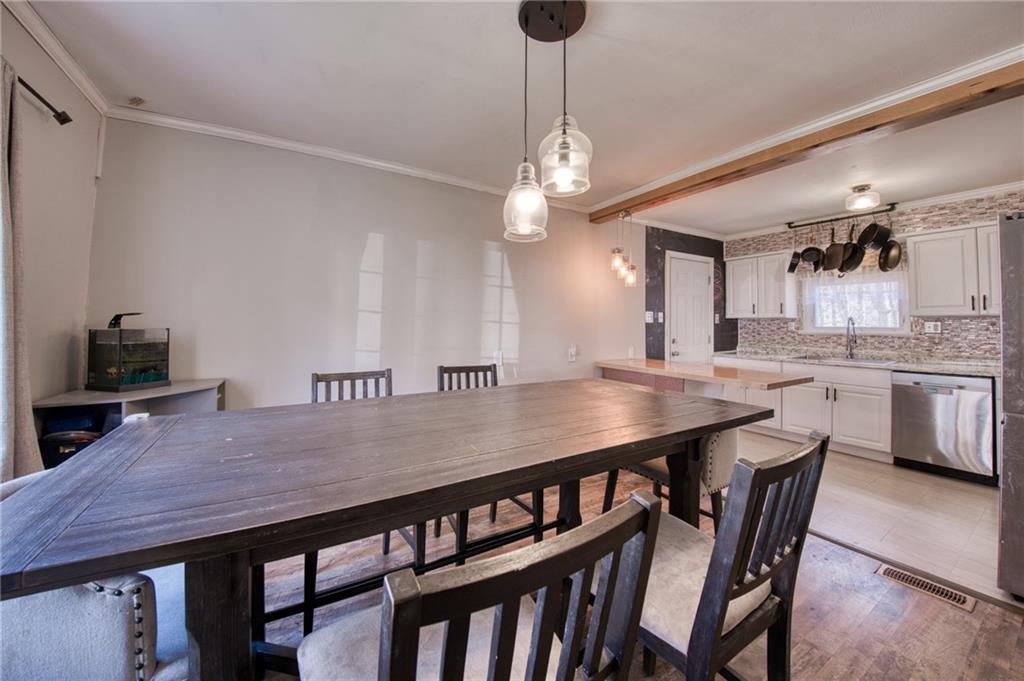 549 Springdale Drive Pittsburgh, PA 15235 - Photo 7 of 22