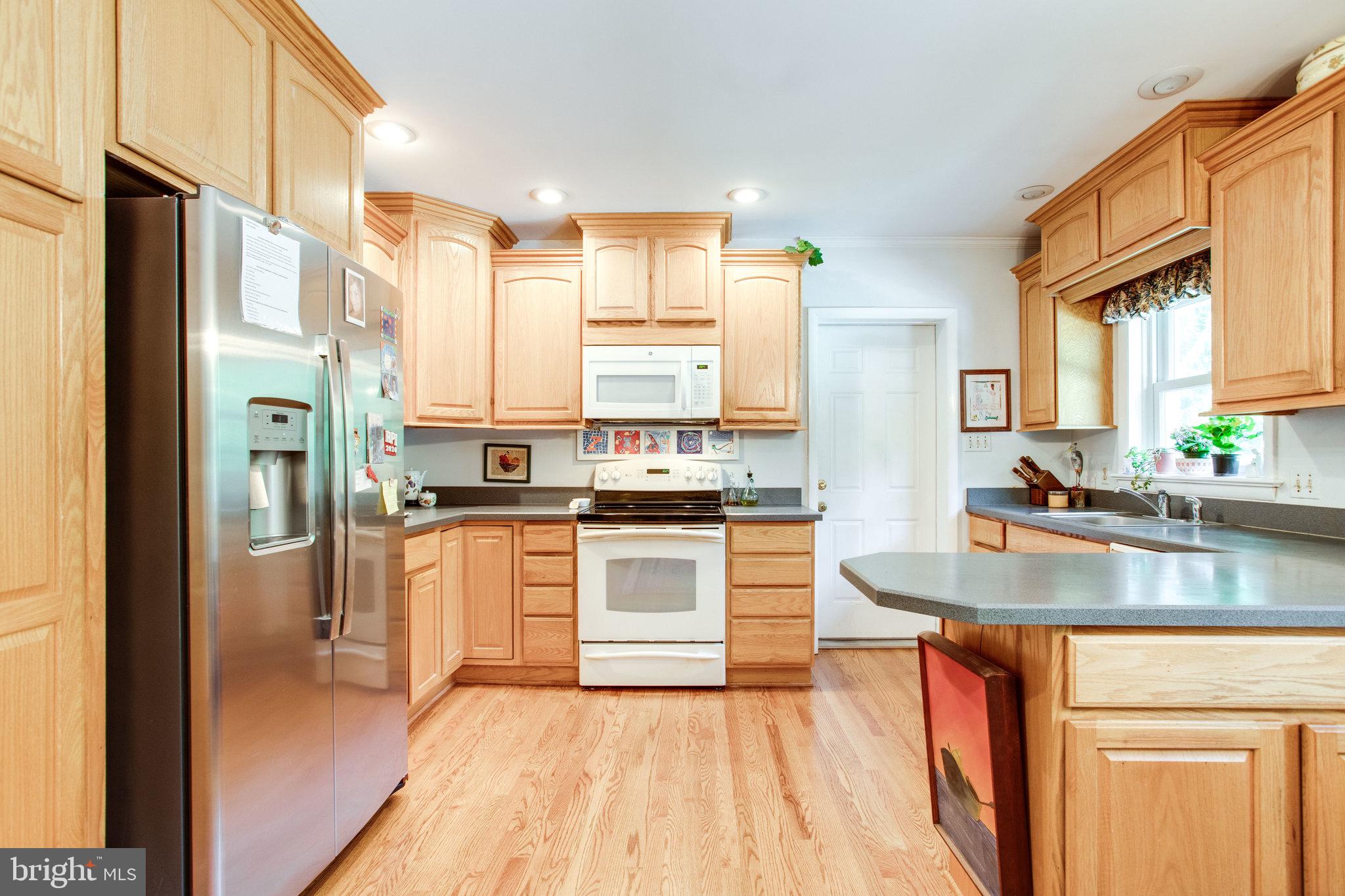 800 Clear Spring Road Great Falls, VA 22066 - Photo 11 of 37 Gallery Image 11