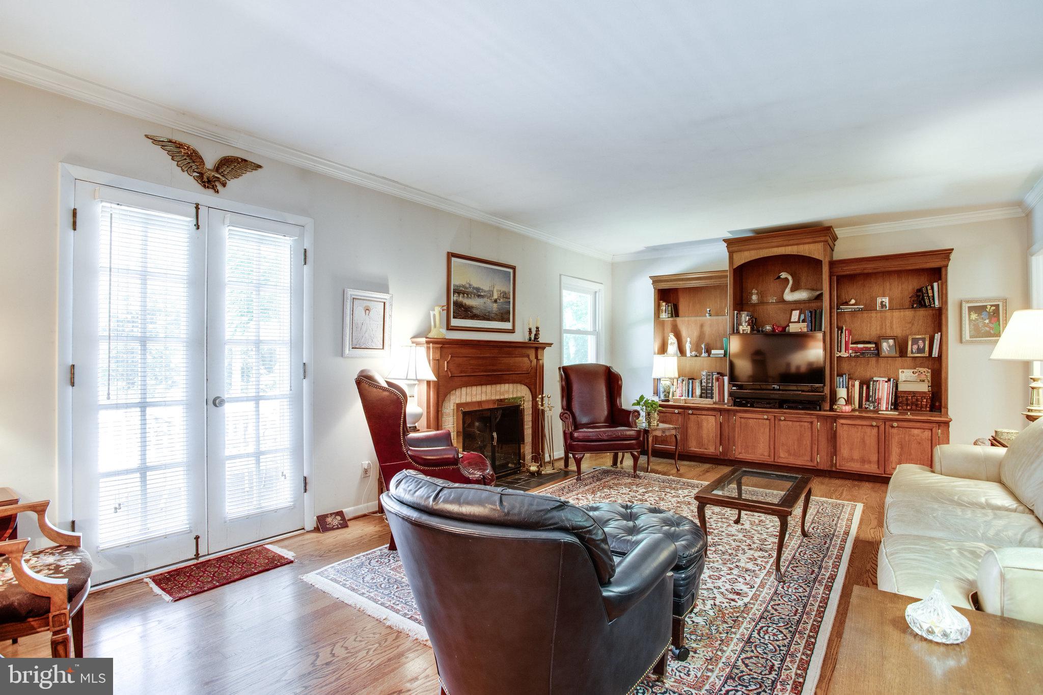 800 Clear Spring Road Great Falls, VA 22066 - Photo 13 of 37 Family Room with access to rear porch