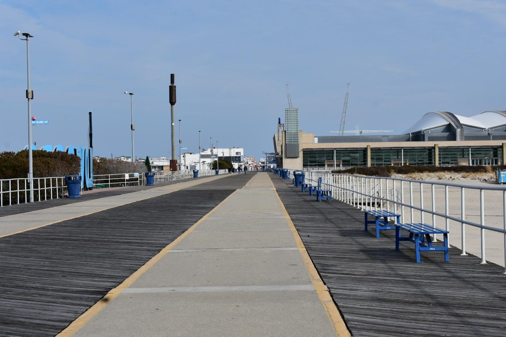 310 East Hand, Unit 4 Wildwood, NJ 08260 - Photo 16 of 17 a view of a balcony with chairs