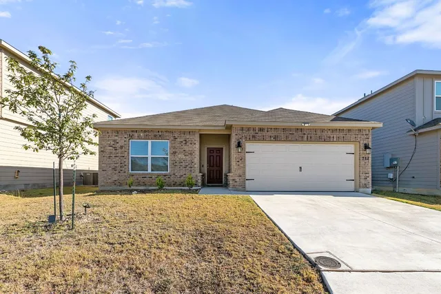$1,850 | 717 Peak Place, Seguin, TX 78155