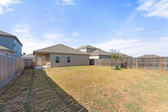$1,850 | 717 Peak Place, Seguin, TX 78155