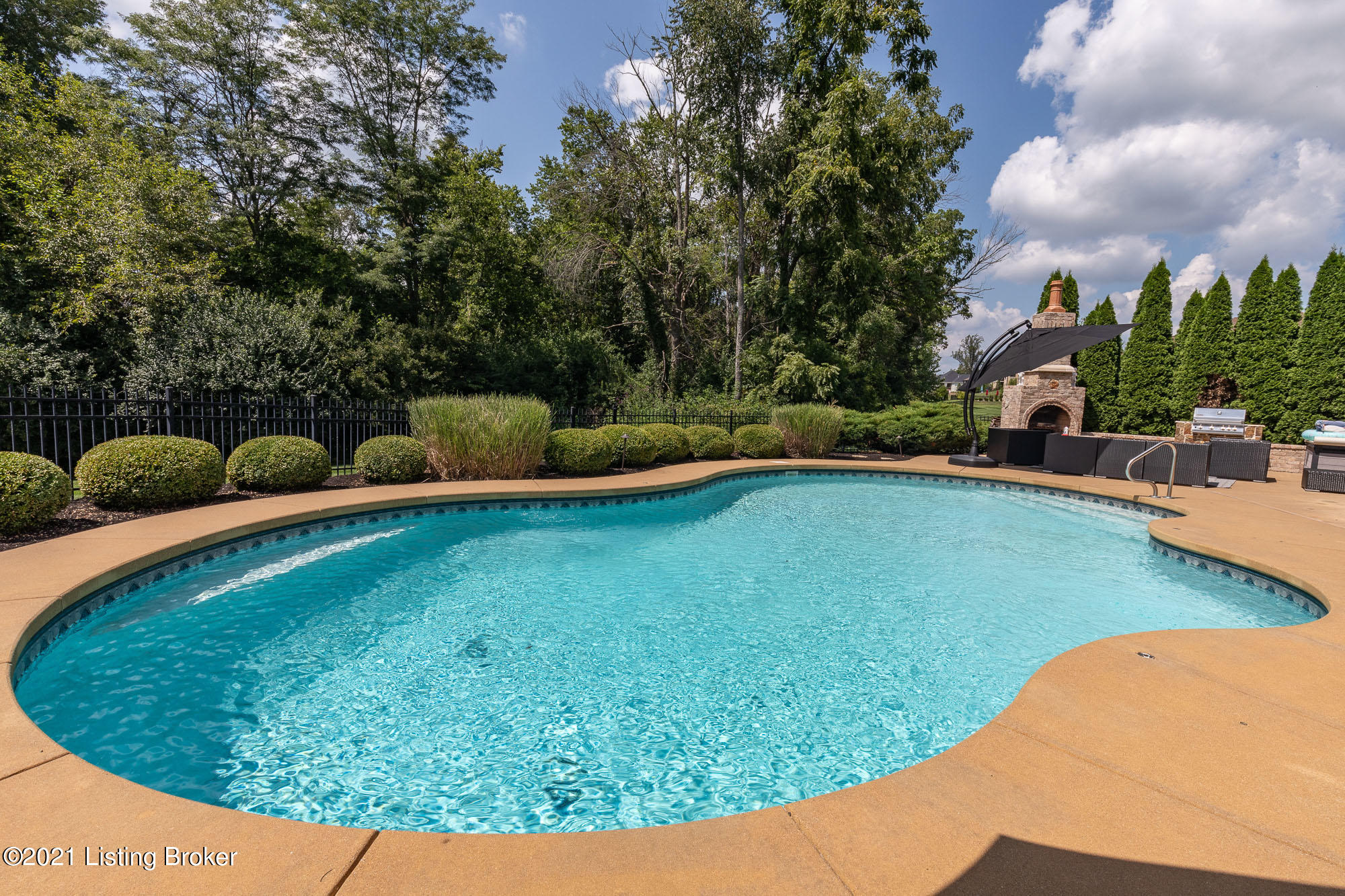 1018 Poplar Ridge Road Goshen, KY 40026 - Photo 70 of 76 Private views around the pool