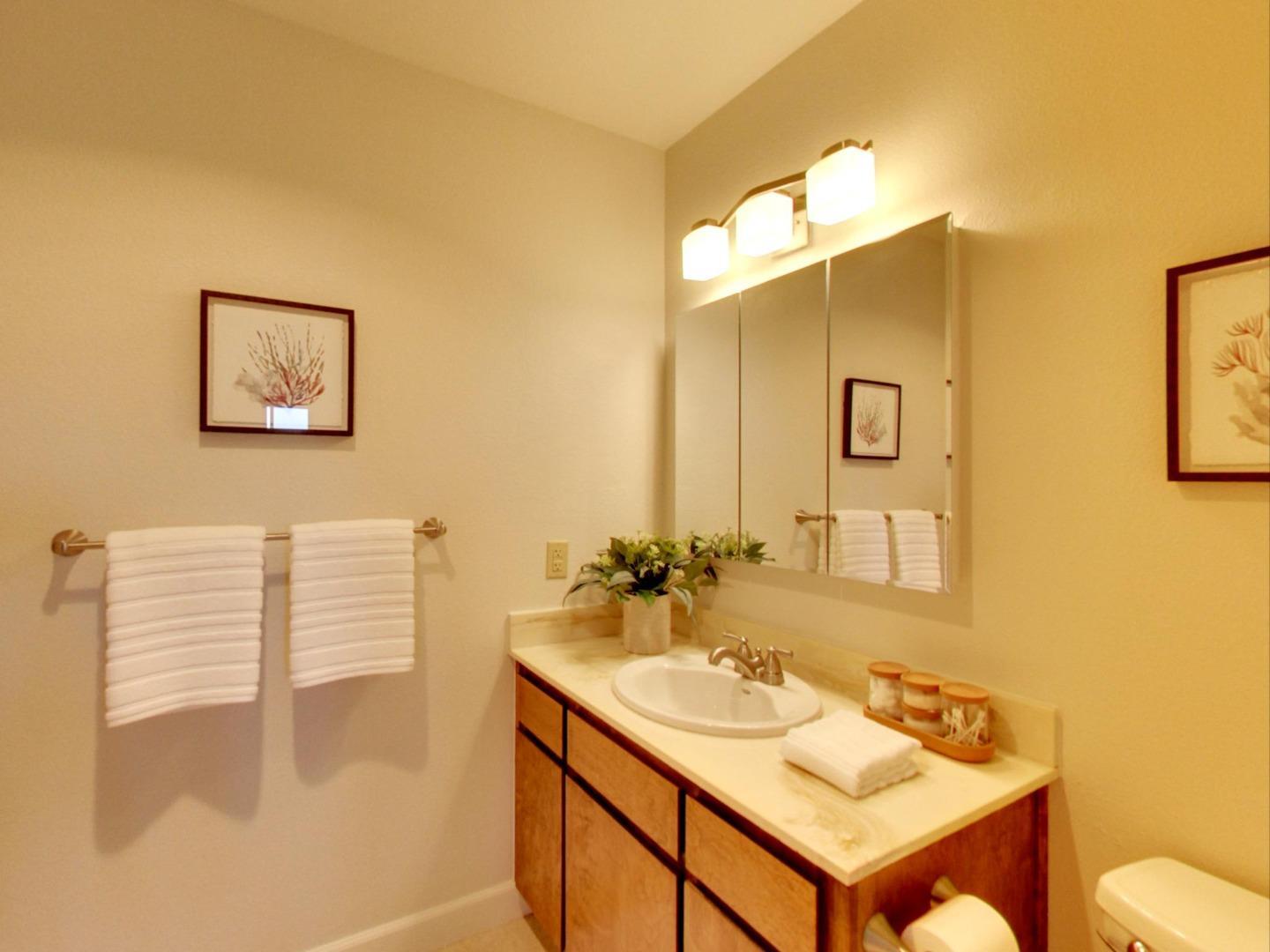 70 Forest Ridge Road, Unit 28 Monterey, CA 93940 - Photo 16 of 37 Gallery Image 16