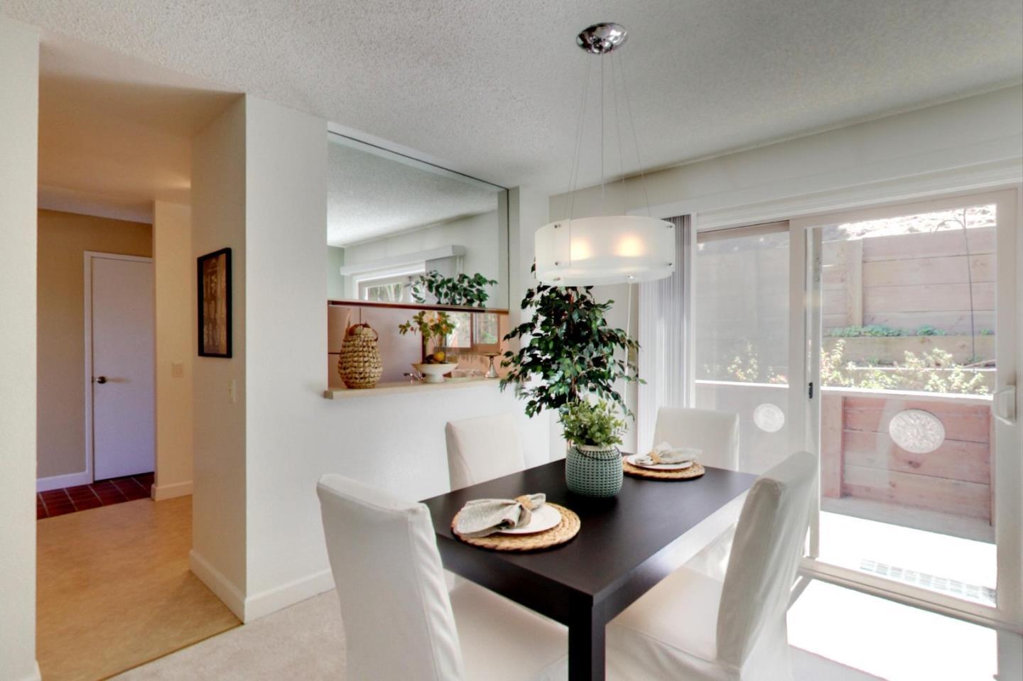 70 Forest Ridge Road, Unit 28 Monterey, CA 93940 - Photo 9 of 37 Gallery Image 9