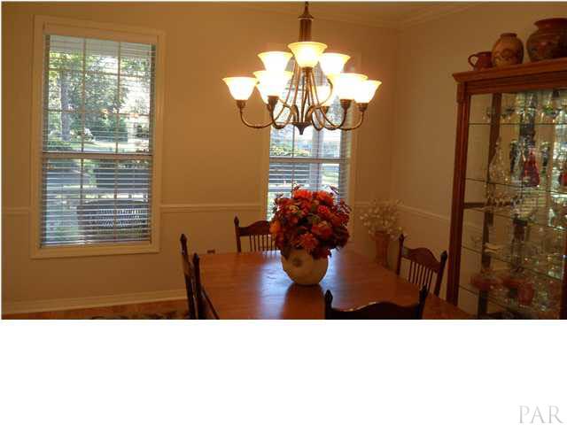 38 Sugarberry Road Pensacola, FL 32514 - Photo 8 of 23 FORMAL DINNING ROOM