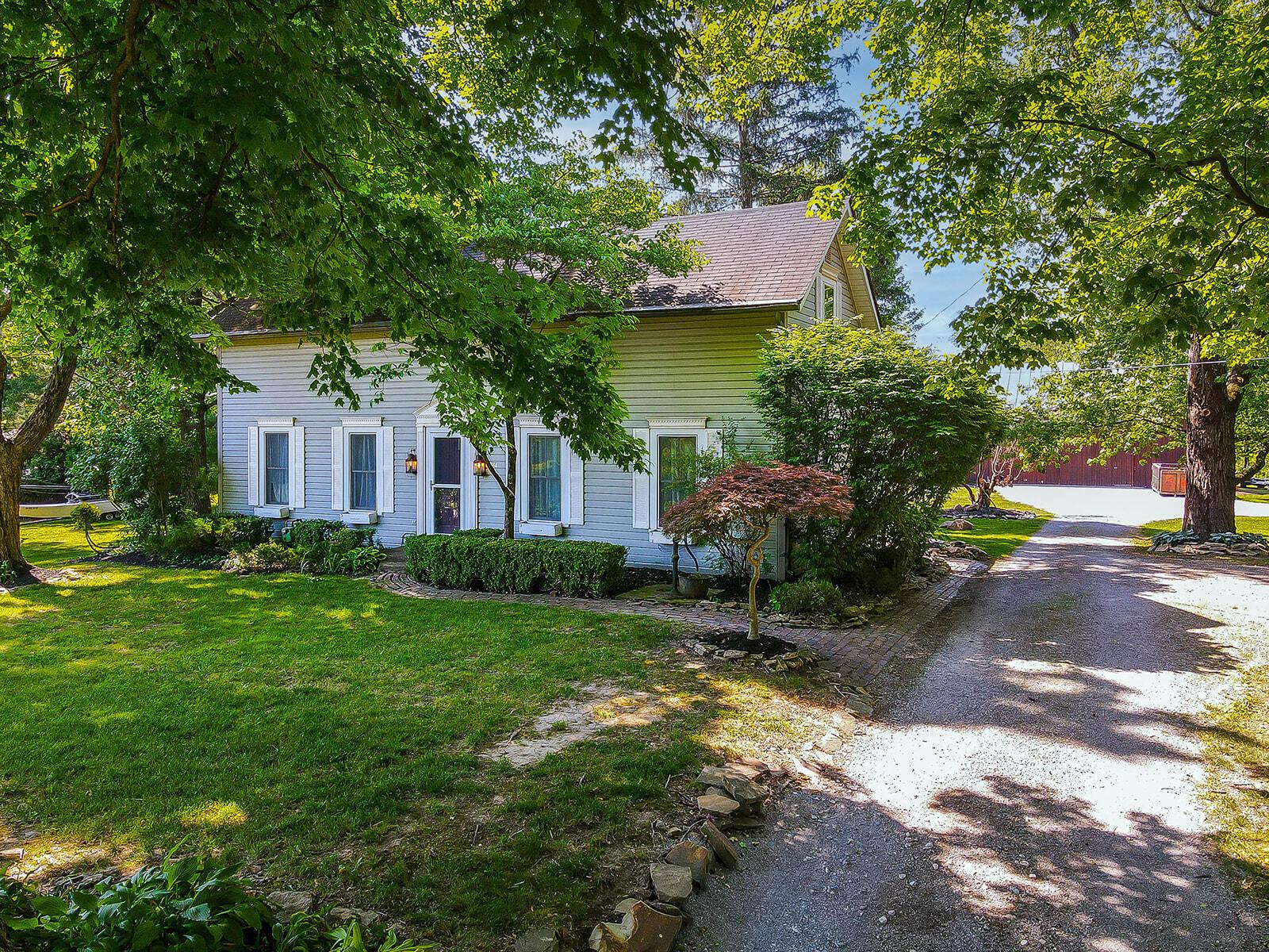 7564 plumb road-31