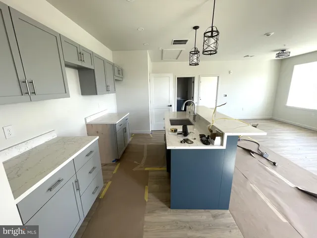 $1,750 | 17 Kennedy Street, Lancaster, PA 17602