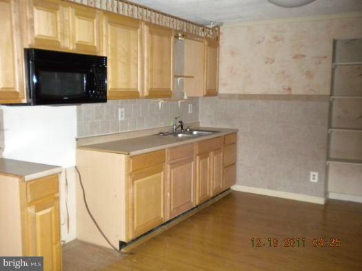 1400 Stone Chapel Road New Windsor, MD 21776 - Photo 7 of 17 LL EFFICIENCY KITCHEN