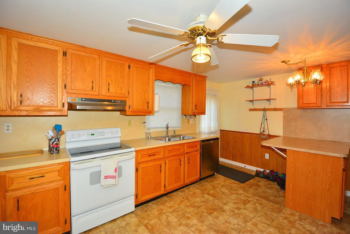 102 Beck Mill Road Hanover, PA 17331 - Photo 3 of 18 Gallery Image 3