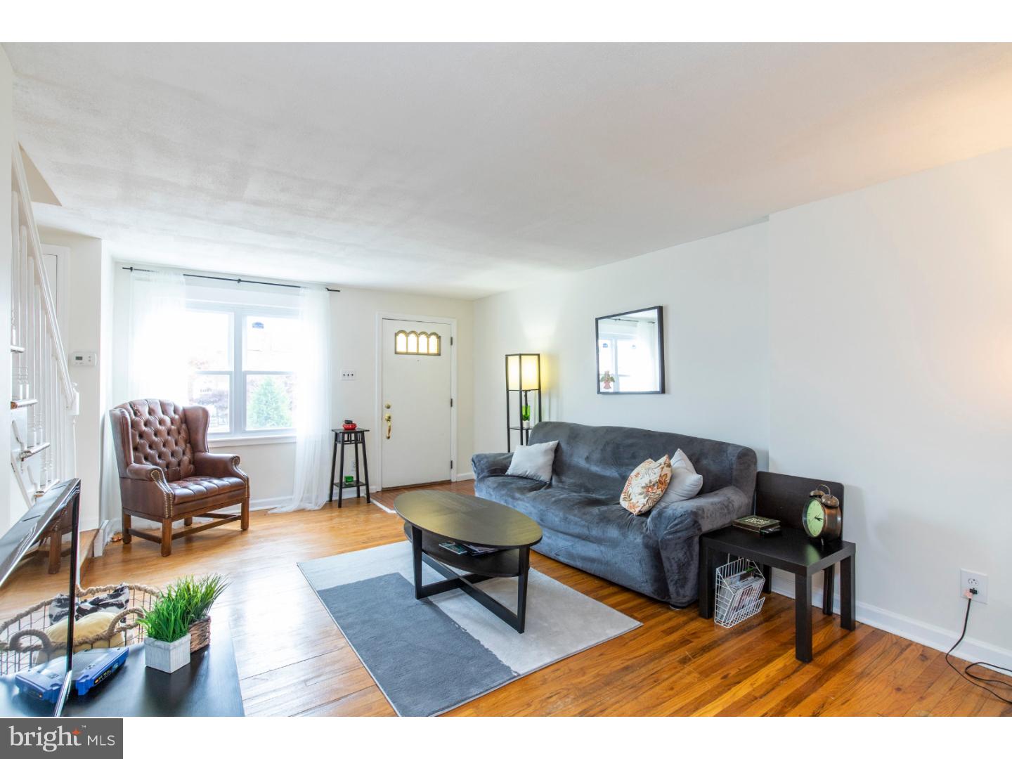 2032 Heather Road Folcroft, PA 19032 - Photo 3 of 18