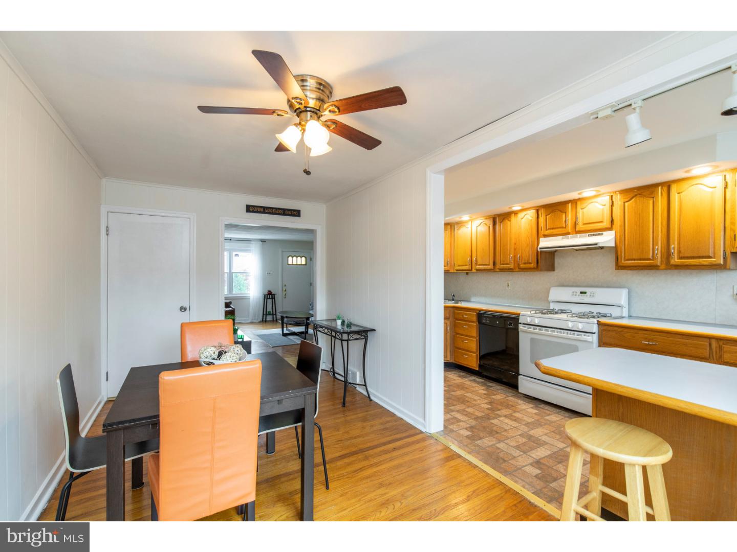 2032 Heather Road Folcroft, PA 19032 - Photo 5 of 18