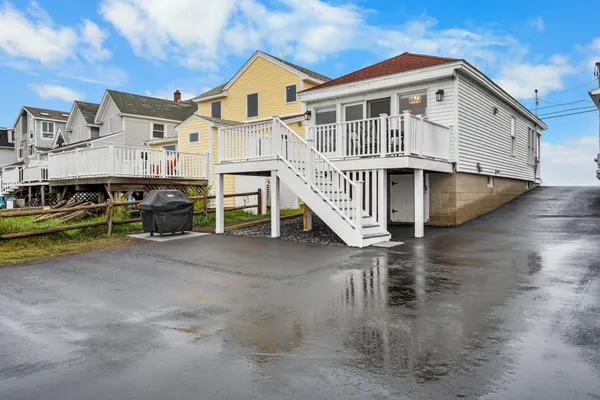 $565,500 | 349 Webhannet Drive, Wells, ME 04090
