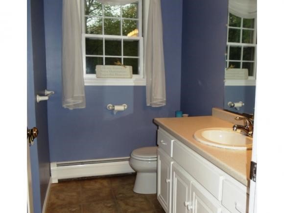 22 Bloody Brook Road Hampstead, NH 03841 - Photo 11 of 14
