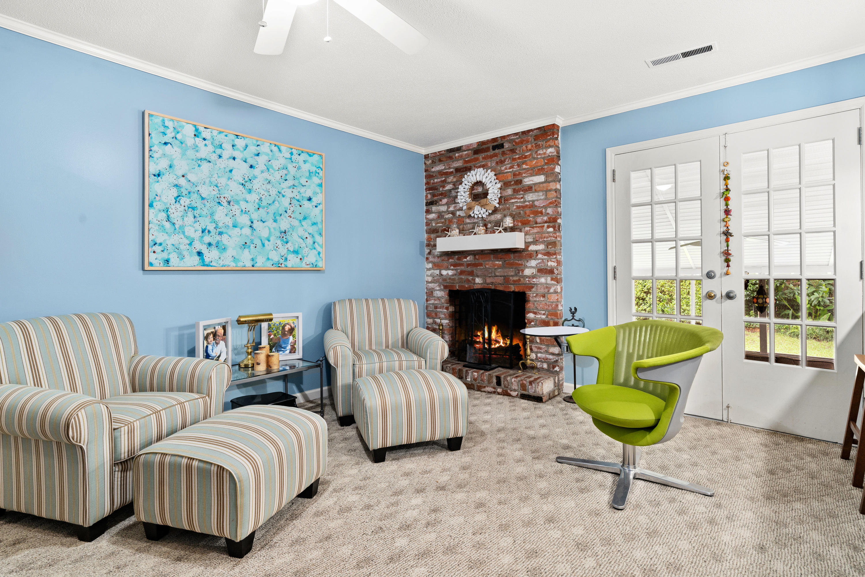 1054 Yeamans Hall Road Hanahan, SC 29410 - Photo 11 of 28 Family Rm-Fireplace