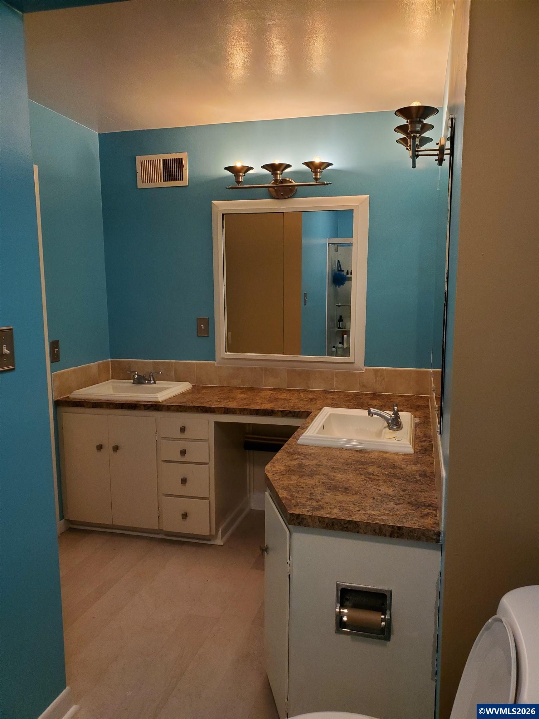 1045 Southwest Grove Street Corvallis, OR 97333 - Photo 13 of 33