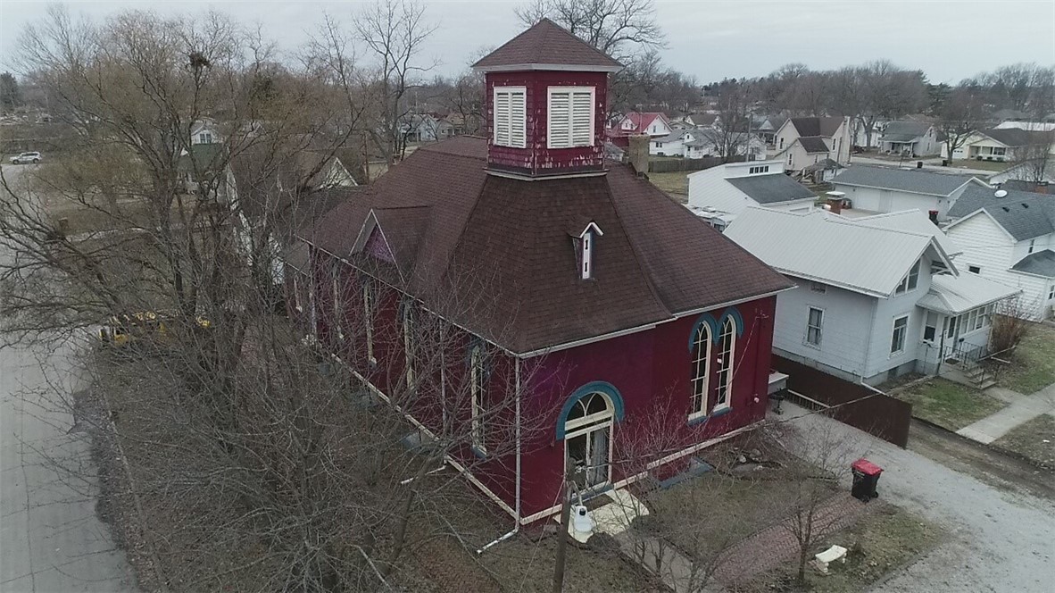 301 West 2nd Street Assumption, IL 62510 - Photo 1 of 22
