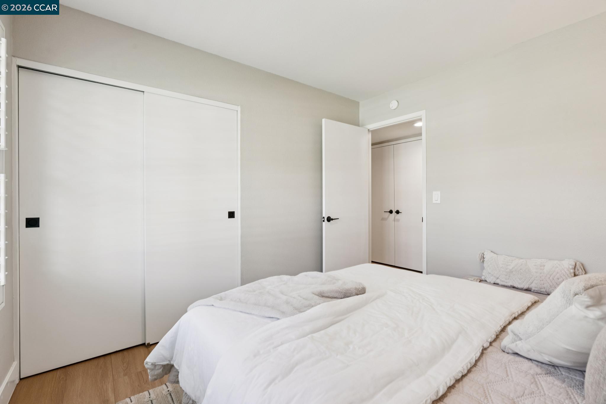 1864 St George Road Danville, CA 94526 - Photo 27 of 39 a bedroom with a bed and a shower