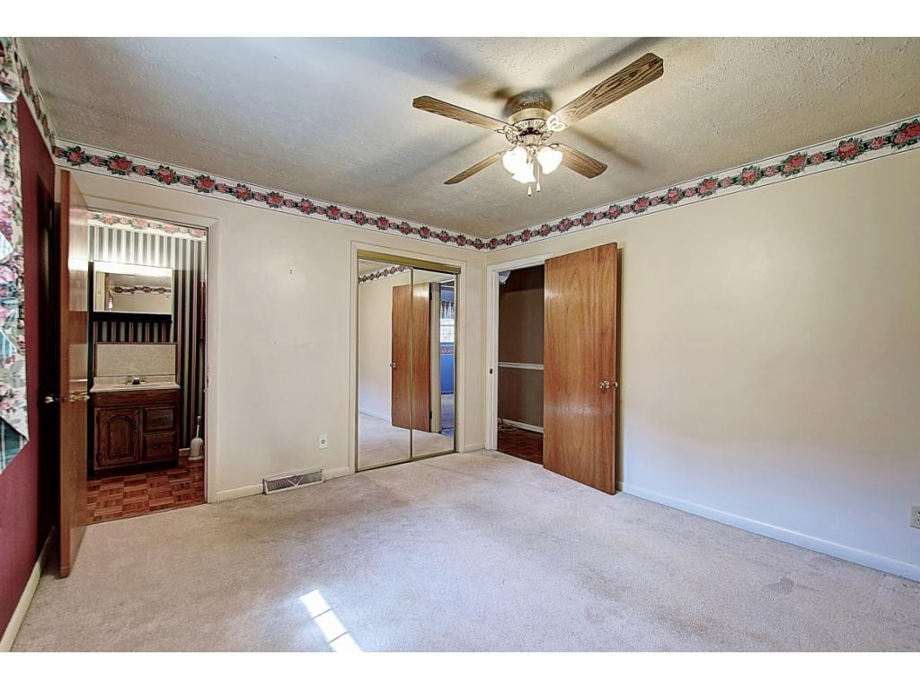 1556 Chestoa Pike Erwin, TN 37650 - Photo 17 of 36 Photo 17