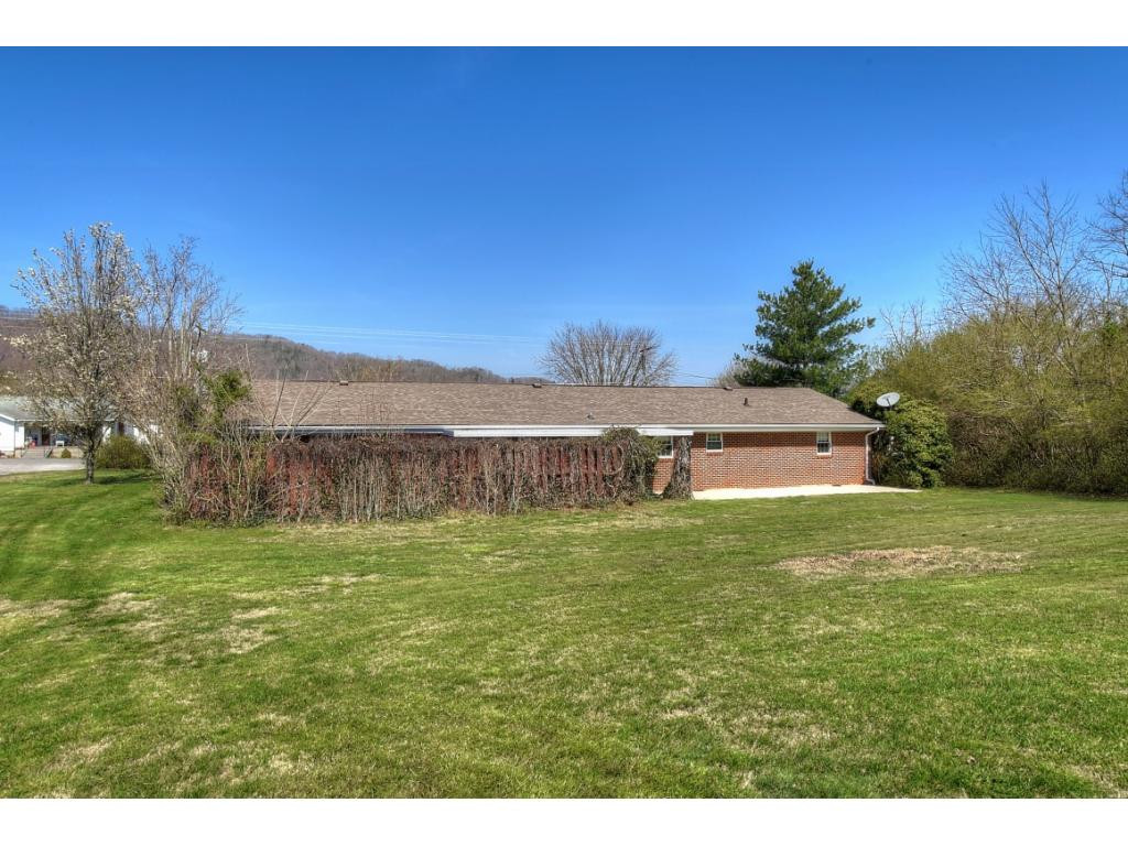 1556 Chestoa Pike Erwin, TN 37650 - Photo 34 of 36 Photo 34