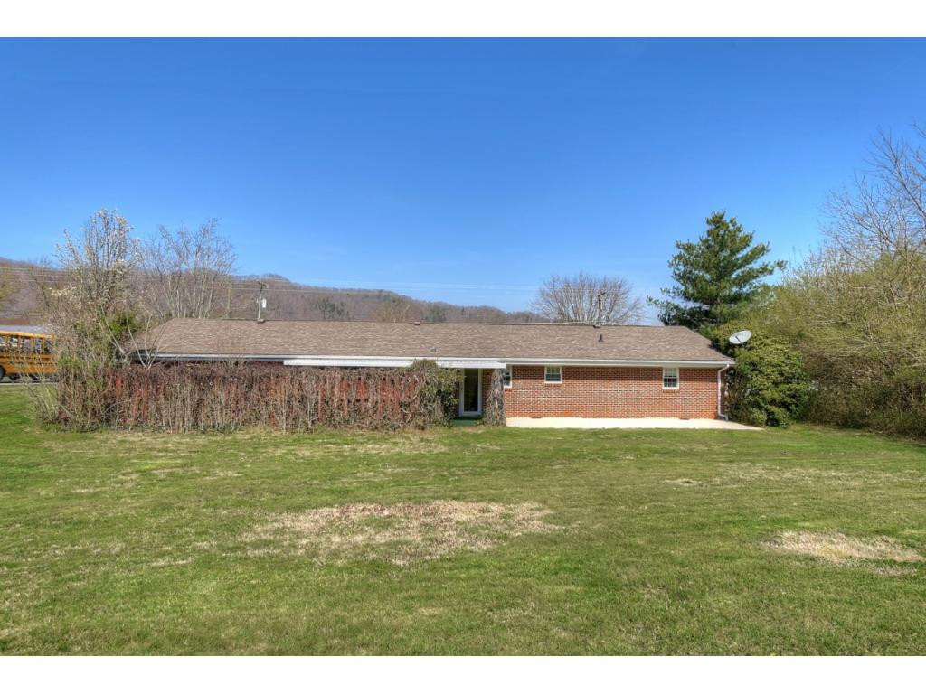 1556 Chestoa Pike Erwin, TN 37650 - Photo 35 of 36 Photo 35