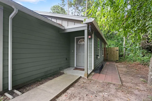 $1,400 | 16803 Crestmont Street, Montgomery, TX 77316