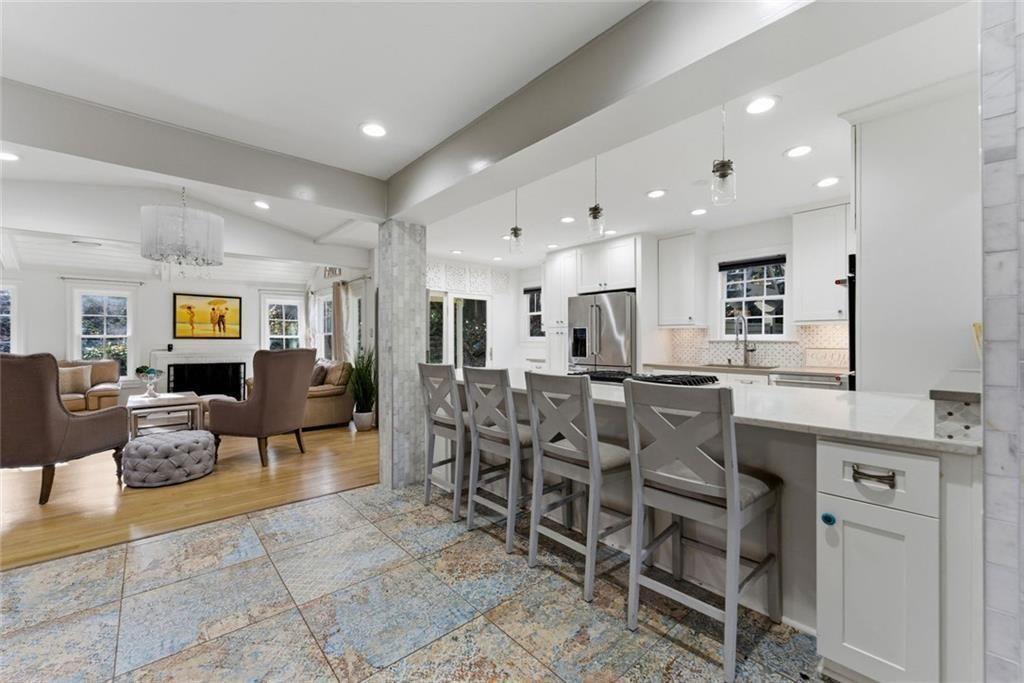 302 Hascall Road Northwest Atlanta, GA 30309 - Photo 10 of 56