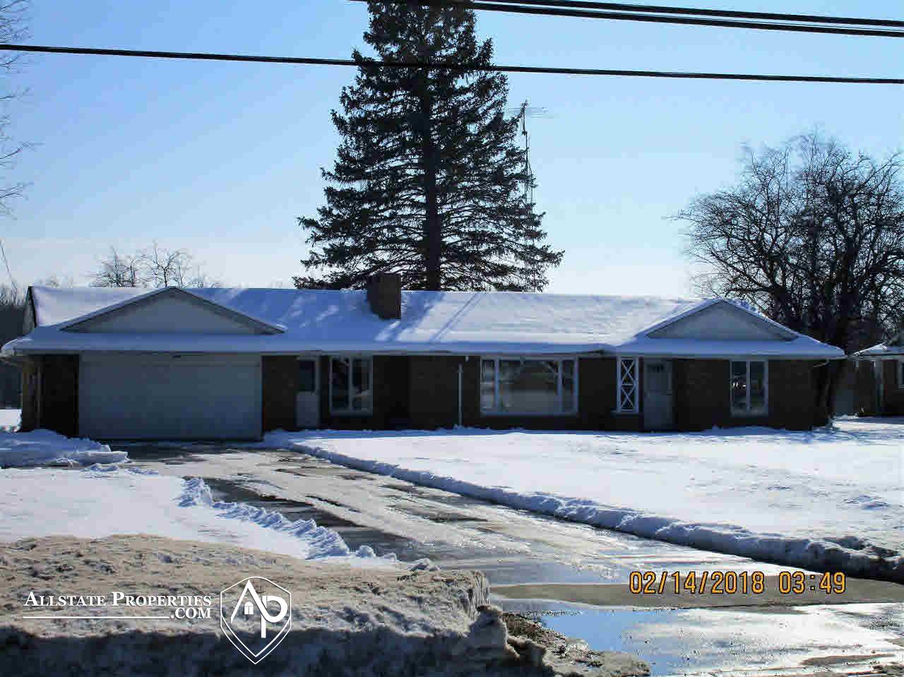 8238 Davison Road Davison, MI 48423 - Photo 1 of 13 21425419.JPG