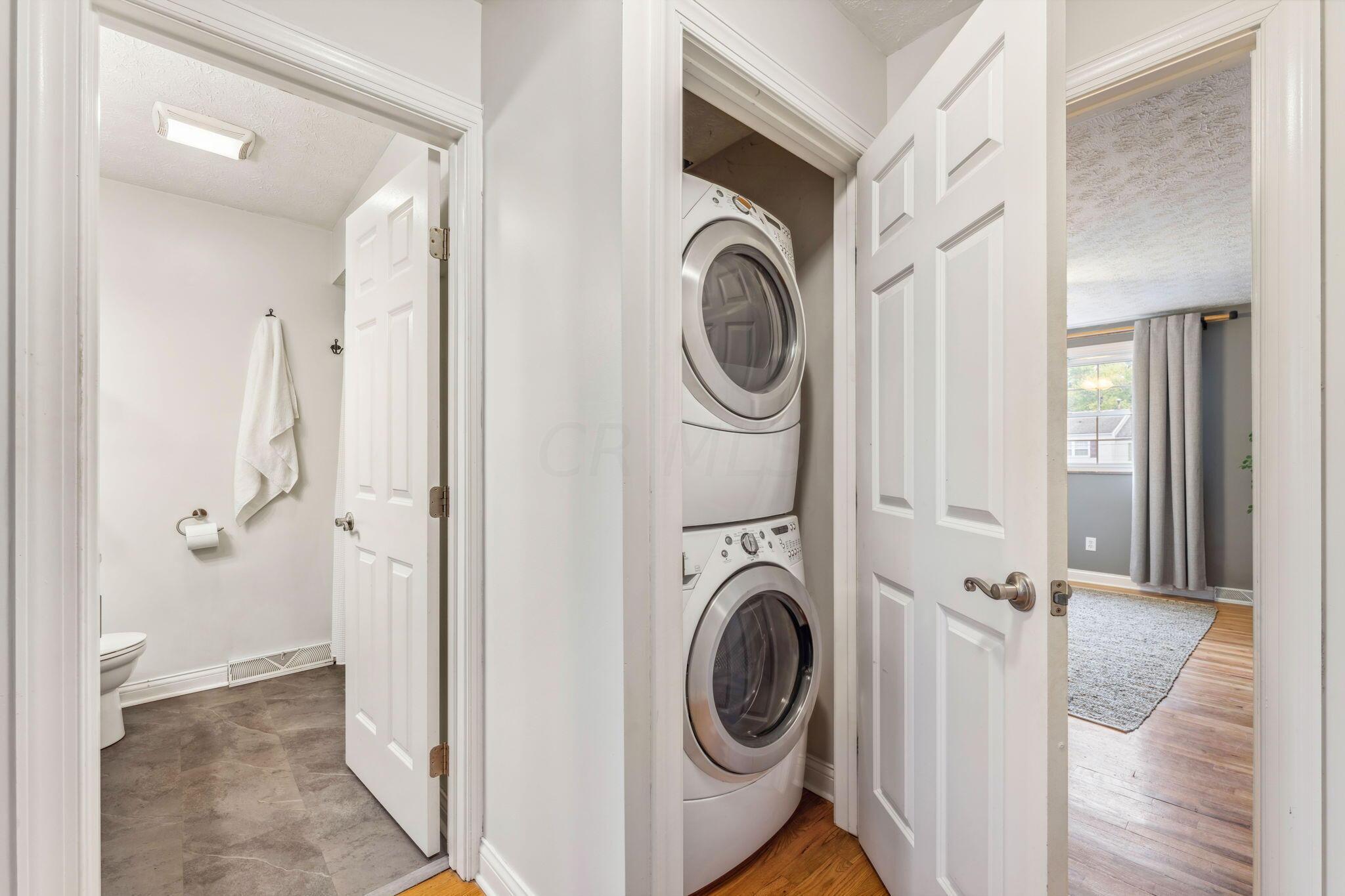 832 Palmer Road Columbus, OH 43212 - Photo 21 of 35 2nd Floor Laundry