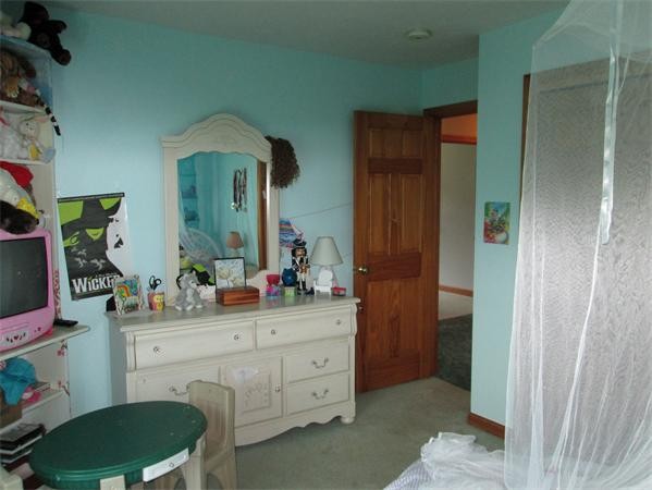 14 Whiting Road Oxford, MA 01540 - Photo 23 of 25