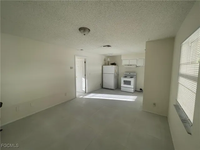 $985 | 2357-2361 Lafayette Street, Fort Myers, FL 33901