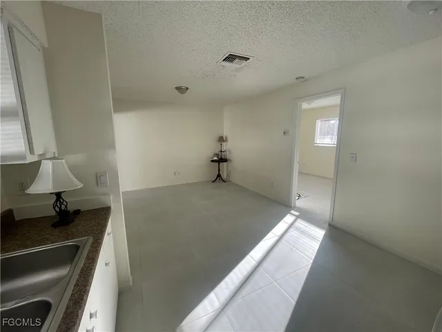 $985 | 2357-2361 Lafayette Street, Fort Myers, FL 33901