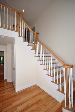 2 Henley Road Acton, MA 01720 - Photo 3 of 25 Gallery Image 3