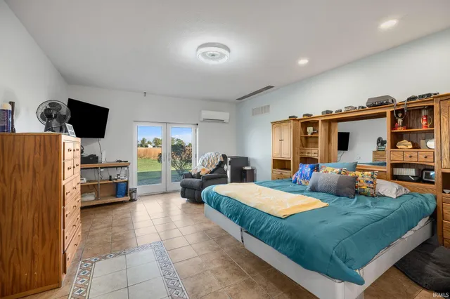 $975,000 | 8796 South Us 231, Brookston, IN 47923