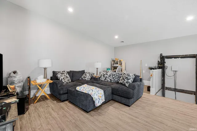 $975,000 | 8796 South Us 231, Brookston, IN 47923