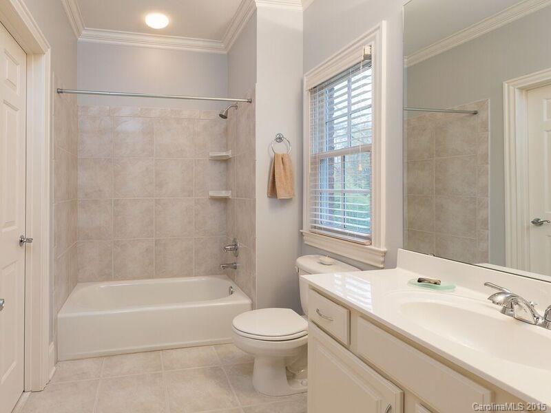 527 Queens Road, Unit 527 Charlotte, NC 28207 - Photo 17 of 24 Gallery Image 17