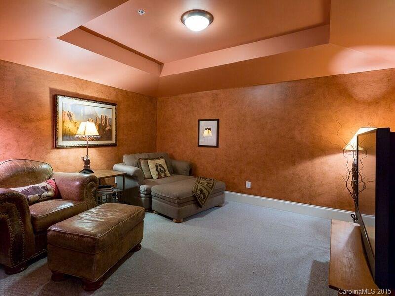 527 Queens Road, Unit 527 Charlotte, NC 28207 - Photo 20 of 24 Gallery Image 20