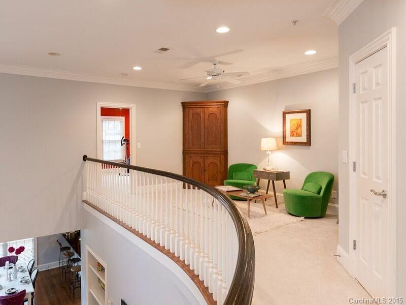 527 Queens Road, Unit 527 Charlotte, NC 28207 - Photo 4 of 24 Gallery Image 4