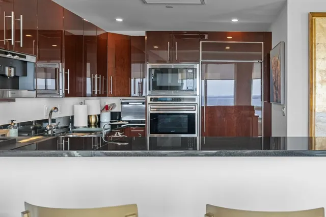 $1,250,000 | 1 Tower Drive, Unit 1203, Portsmouth, RI 02871