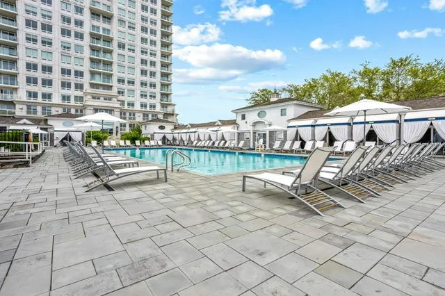 $1,250,000 | 1 Tower Drive, Unit 1203, Portsmouth, RI 02871